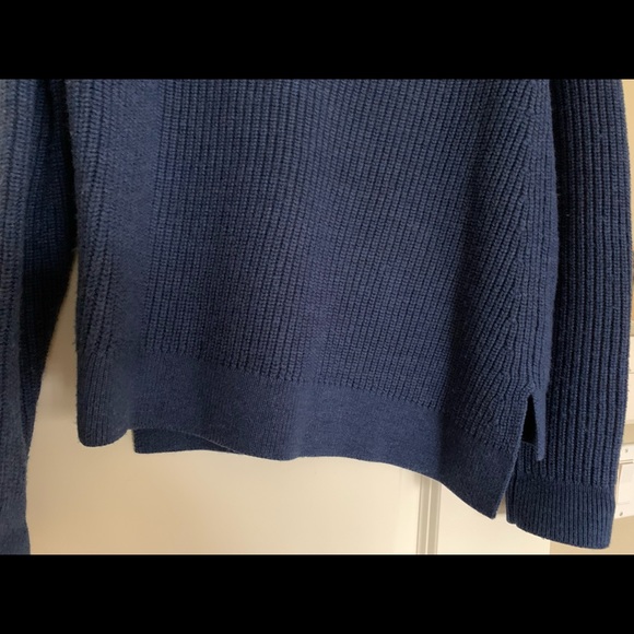 Club Monaco asymmetrical 100% wool sweater - Picture 9 of 13